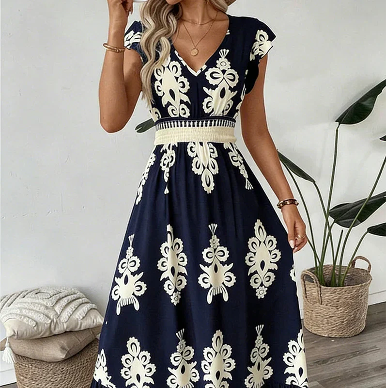 Canda | Elegant and Flattering Maxi Dress