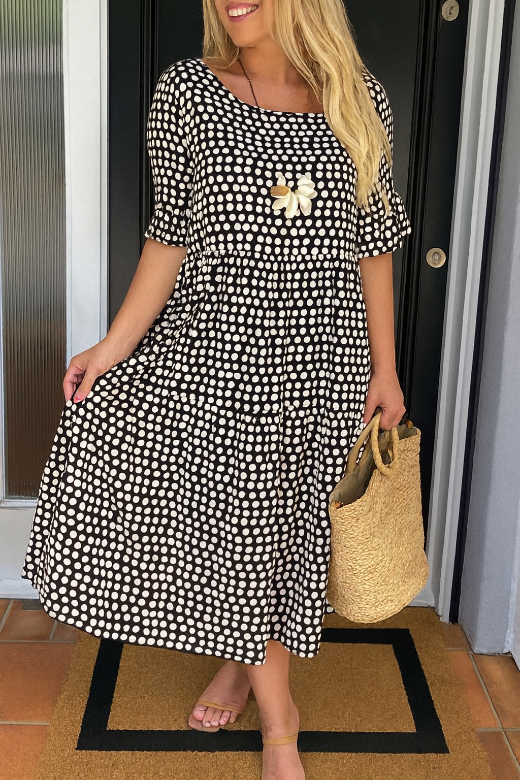 Noémie™ — Elegant and Natural Flowy Midi Dress
