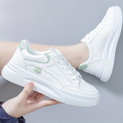 Zapatillas blancas chic de comodidad ligera