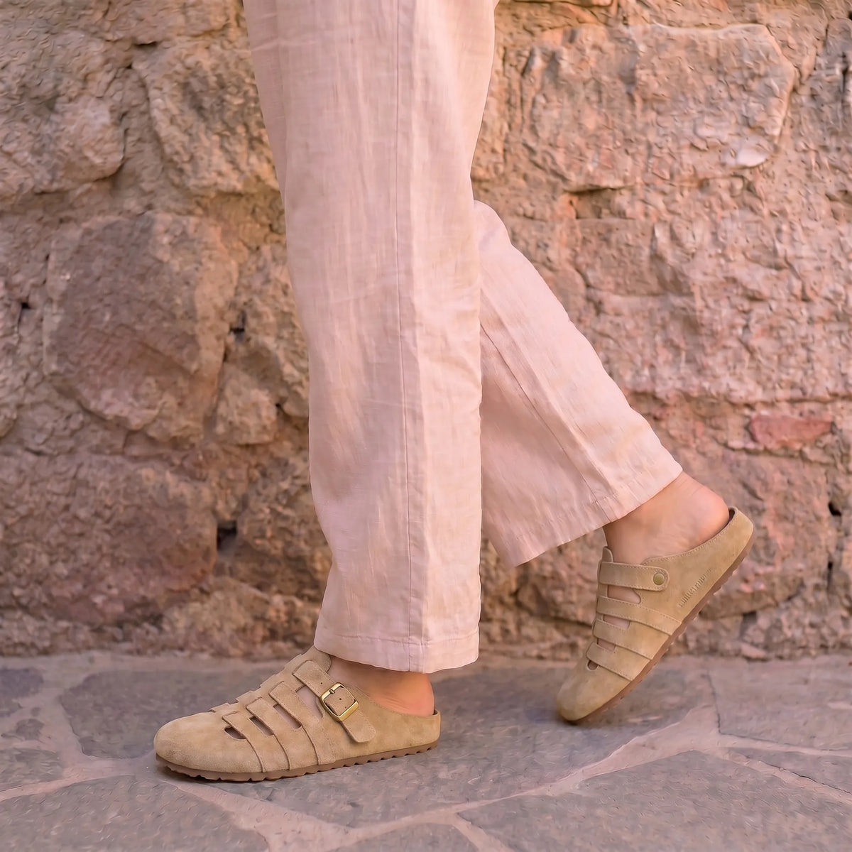 Veluria 100% Vegan Orthopedic Clogs